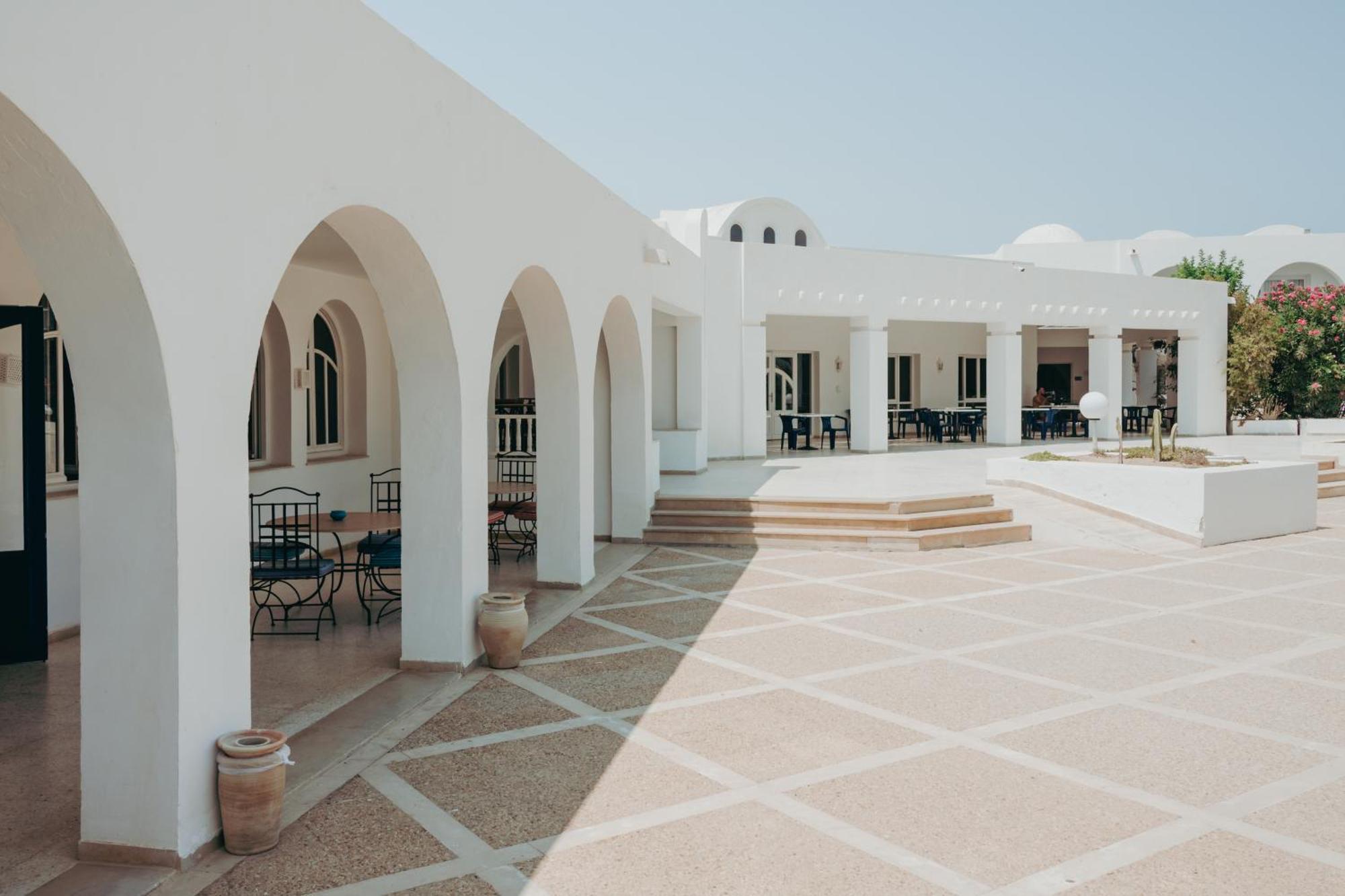 Hotel Bougainvillier Djerba 塔格梅斯 外观 照片